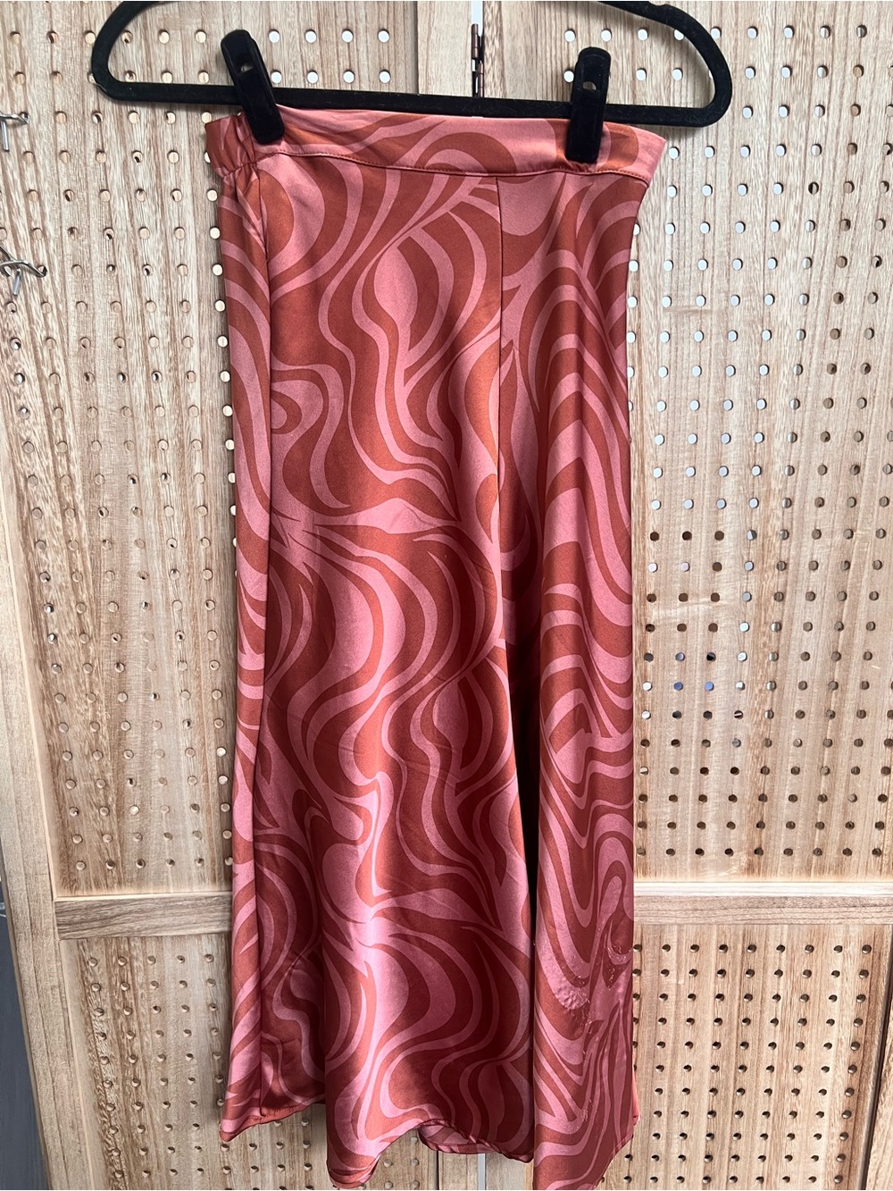 Altar’d State Rust & Pink Swirl Print Satin Maxi Skirt Size S